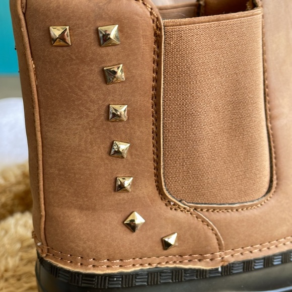 NEW Newlin Duck Boot (Women) Steve Madden Size Women’s 11 Tan - Picture 6 of 12